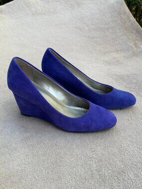 Bandolino Transpose Blue Suede Wedges Sz 7.5